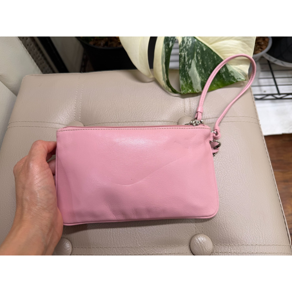 Vintage Coach Purse, Barbie Pink Wristlet Clutch, Very Good Condition - Picture 3 of 8